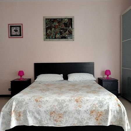 Apartament Airport Alexander Genua Zewnętrze zdjęcie