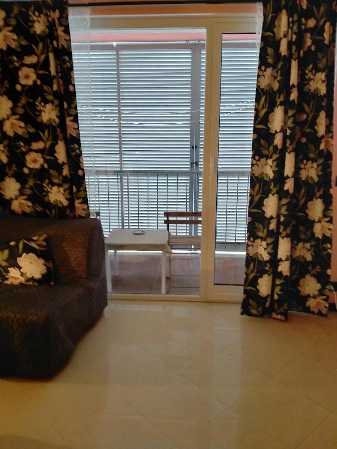 Apartament Airport Alexander Genua Zewnętrze zdjęcie